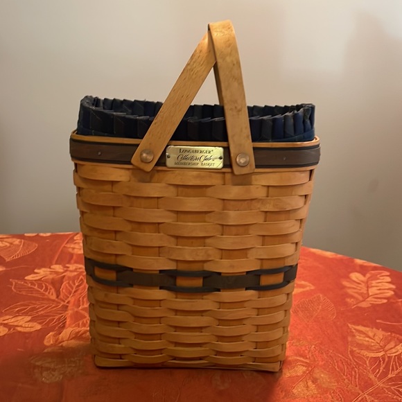 1998 Longaberger Collector’s Club Tall basket, navy, green stripes, fabric liner - Picture 2 of 4